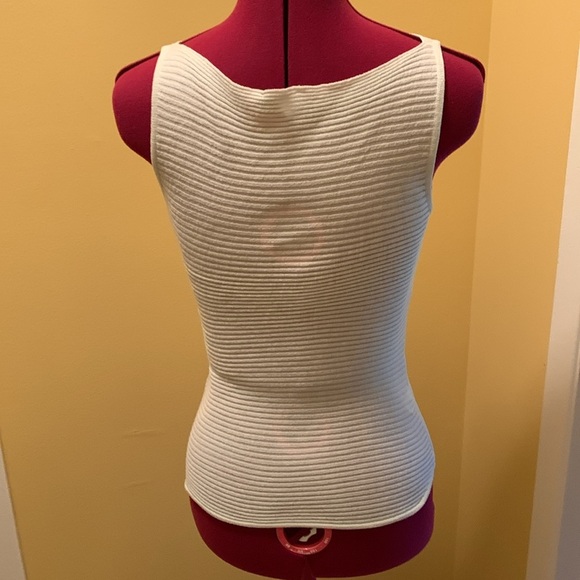 NWOT Luca Luca Sleeveless Sweater - Picture 6 of 15